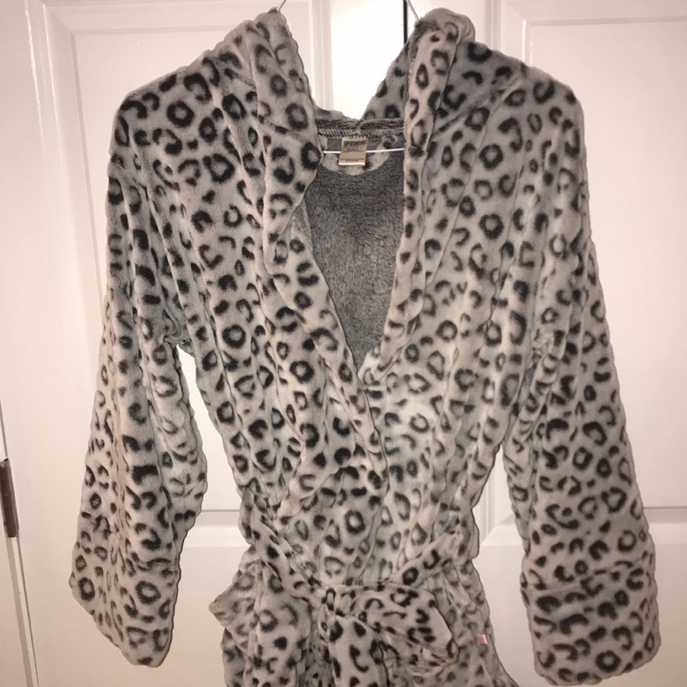 Victoria Secret Pink Leopard Robe